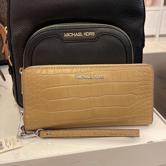 Michael Kors Large Jet Set Travel Continental Wristlet Phone Holder Case Wallet - Picture 3 of 16